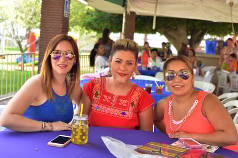 26082016 Bety, Chapis y Norma.