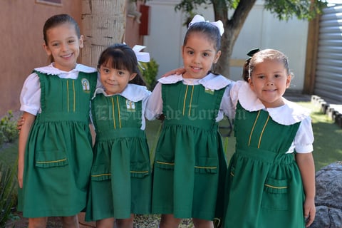 26082016 Luciana, Luciana, Karla y Victoria.