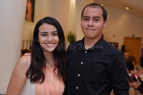 26082016 RECIENTE EVENTO.  Cassandra y Francisco.
