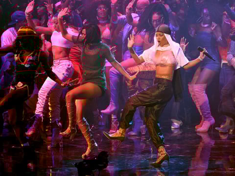 Rihanna cantó éxitos como Work y We Found Love.