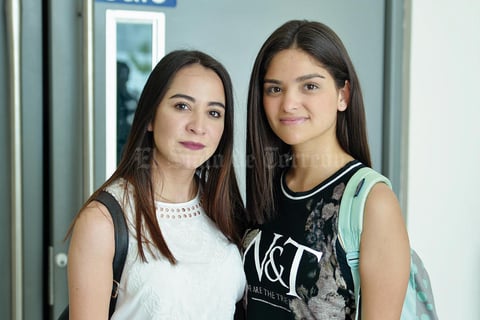 28082016 Karla y Fernanda.