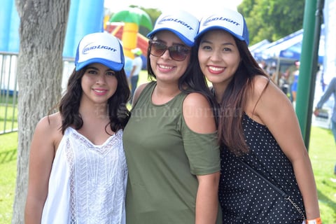 30082016 Karime, Laura y Anahí.