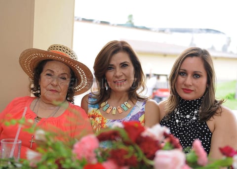 30082016 Rosy, Karime y Laura.