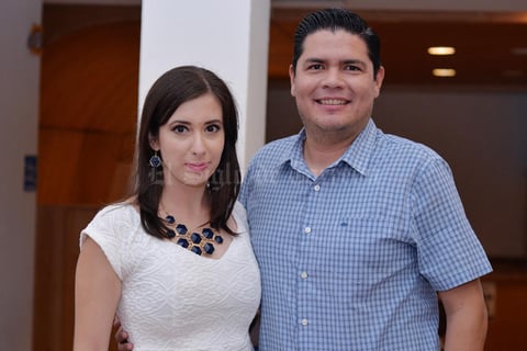 30082016 Jacky y Armando.