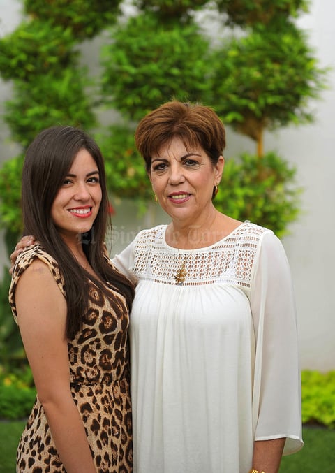 31082016 Ana y Ana Rosa.