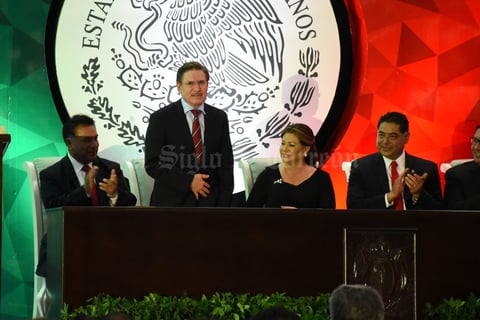 El gobernador electo de Durango, José Rosas Aispuro, acudió a la ceremonia.