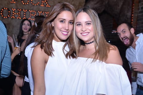 Andrea y María