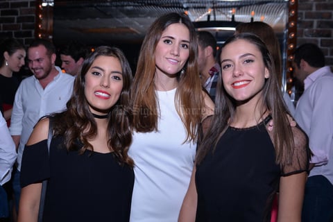 Carola, Jocelyn y Lorena