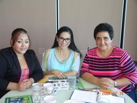 03092016 CONVIVEN.  Perla, Edith y Rosa Martha.