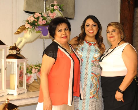 04092016 FIESTA DE CANASTILLA.  Montserrat Gaucín de Orozco con Lupita Hernández de Gaucín y Magra Guerrero de Orozco.