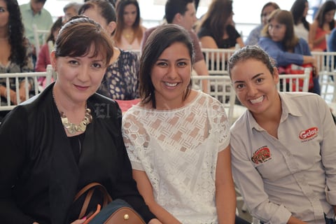 04092016 Alejandra, Daniela y Karla.