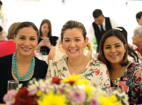 06092016 Tania, Mariana y Alejandra.