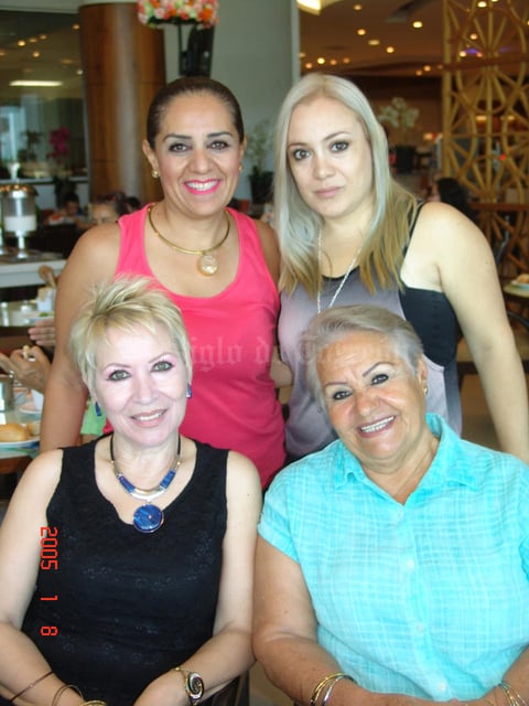 10092016 CONVIVEN.  Ángeles, Ángeles, Marita y Marylin.
