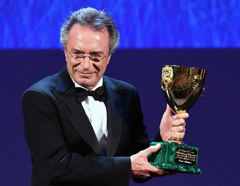 Copa Volpi al mejor actor: El argentino Oscar Martínez por El ciudadano ilustre.