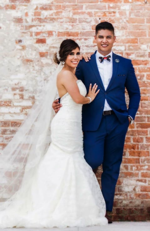 11092016 Ana Lorena Gaytán Portillo y José Armando Gallegos López llegaron al altar el 27 de Agosto. Sus padres son: Bertha Portillo Gómez y Arturo Gaytán Sandoval; Patricia López. Escalante y Armando Gallegos González. - Momentos Fotografía.