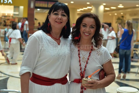 11092016 Lupita y Lourdes.