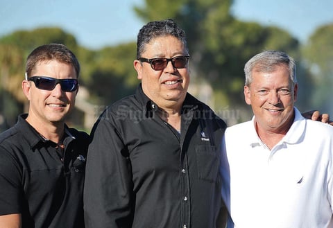 12092016 CONVIVEN EN TORNEO DE GOLF.  Priero, Gilberto y Jimmy.