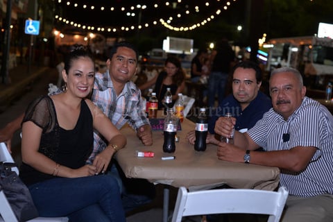 11092016 EN LA GALEANA.  Joel, Sonia, Juan De Dios y Esteban.