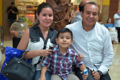 11092016 Norma, Raymundo y Raymundo.