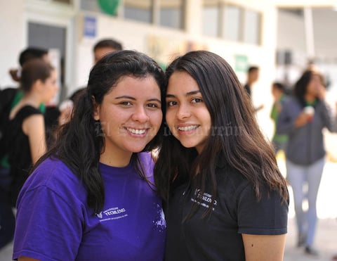 13092016 Mónica y Melissa.