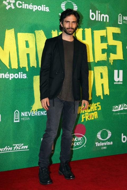 El actor Osvaldo Benavides acudió al estreno en México.