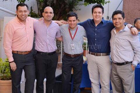 14092016 MISA DE ANIVERSARIO. Cristian, Carlos, Julio, Mario y César.
