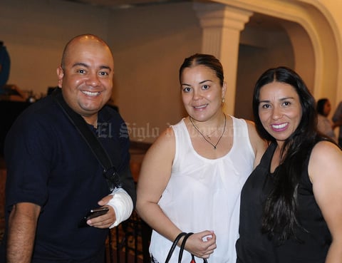 18092016 Cecilia Cardiel, Bety del Valle y Mayoya de Siller.