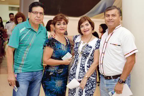 19092016 EN EL TEATRO.  Rogelio, Mirna, Angélica y José Antonio.