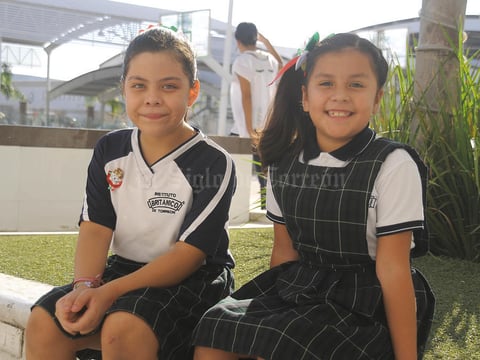 18092016 Regina y María José.