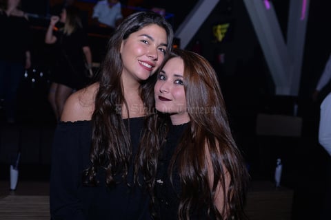 Itzel y Gina