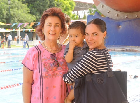 Mary Carmen, Iker y Nena