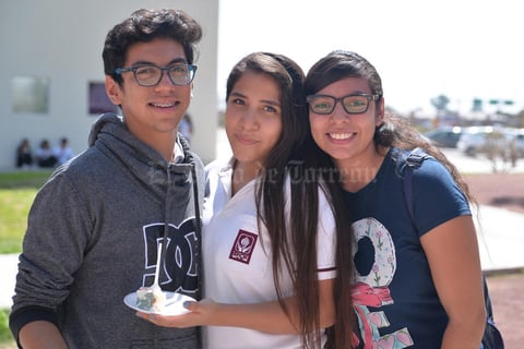 21092016 Raúl, Monse y Tania.