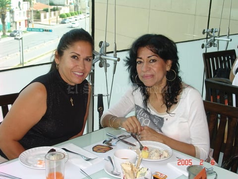 21092016 CONVIVEN.  Lourdes y María Elena.
