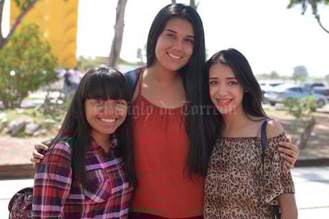 21092016 Rachel, Lucía y Karina.