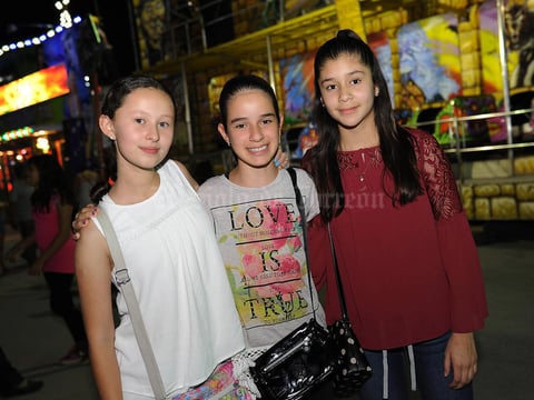 23092016 Valeria, Fer y Lizeth.