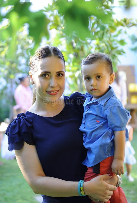 26092016 Lizeth y Luis.