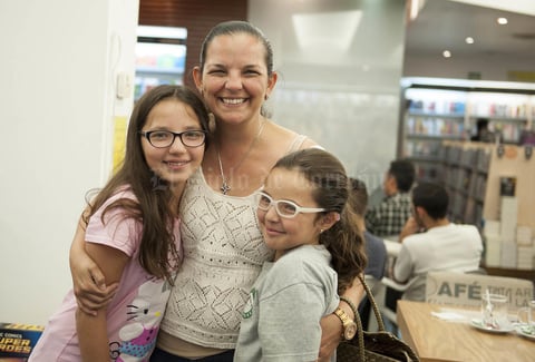 25092016 Mary Tere, Ana Carmen y Erika.