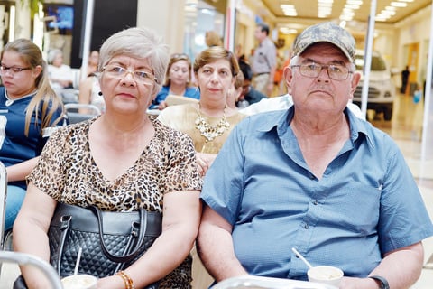 26092016 Juan Antonio, Ana Cecy y Diana.