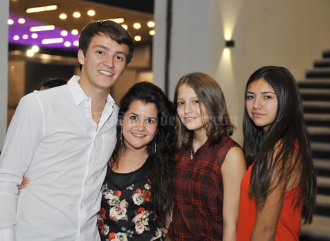 27092016 Alexis, Nancy, Suraya y Melissa.