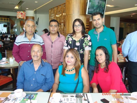 27092016 CONVIVEN.  Eduardo, Osvaldo, Victoria, Daniel, Adolfo, Erika y Adriana.