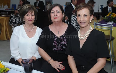 29092016 Cecilia, Ángeles y Monserrat.