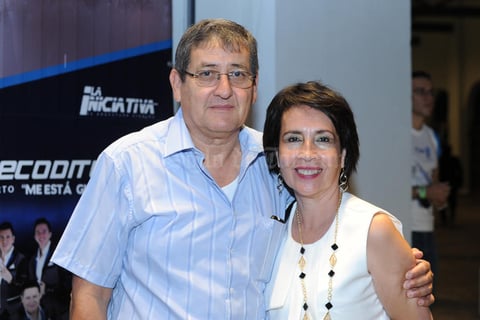29092016 EN PAREJA.  Armando y María Eugenia.