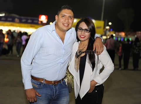 29092016 DOS AñOS DE CASADOS.  Víctor y Blanca.