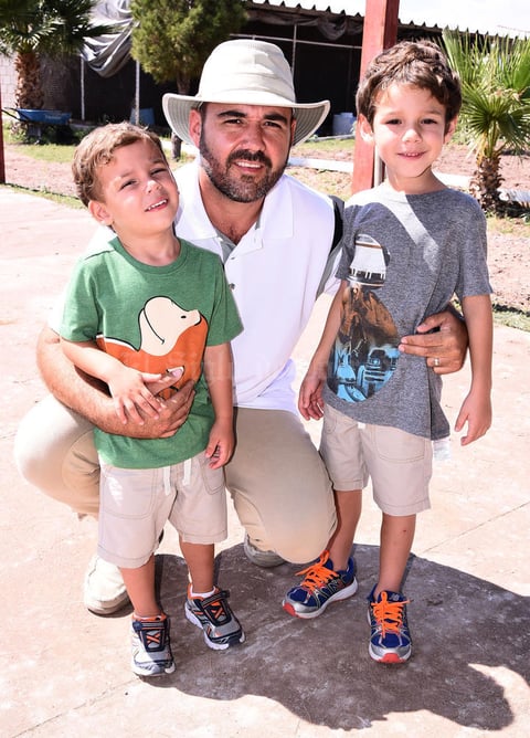 30092016 Paula, Gustavo y María José Muñoz.