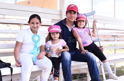 30092016 Moselle, Ana, Jaime y Luciana.