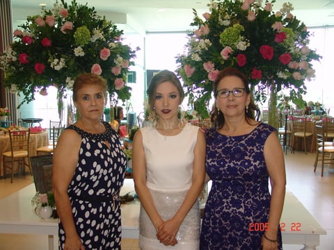 A unos pasos del altar.JPG