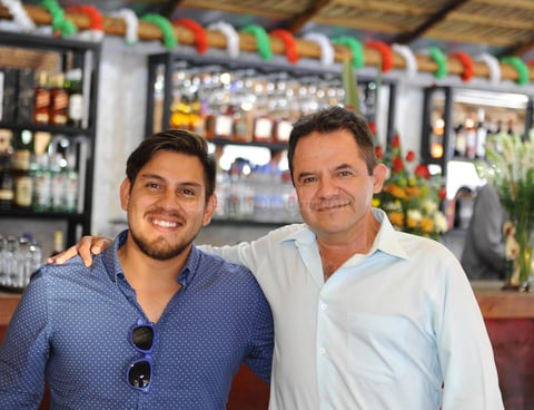 Andrés y César
