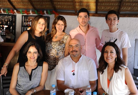 Nancy, Enrique, Noelie, Ignacio, Daniel, Paty y Selina