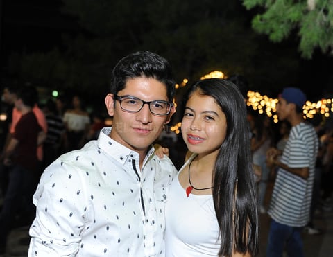 Alejandro y Alexa
