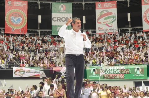 Enrique Ochoa Reza realizó una visita a La Laguna.